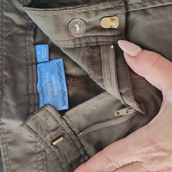 Simply Vera by Vera Wang Army Green pants - Picture 12 of 15